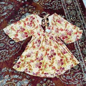 Adorable Mini NWT Free People Floral Dress with Puff Sleeves